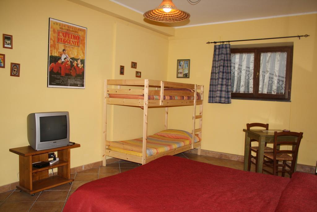 Le Storie Di Bambu Guest House Terni Bilik gambar